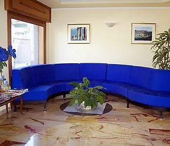 מלון Iside