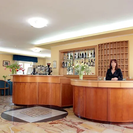 Hotel Iside