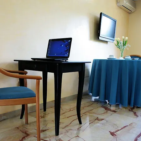 Iside Hotel